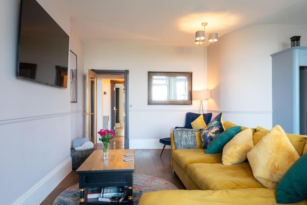 Stylish Beachfront Bolthole With Stunning Sea Views And Luxury Touches Herne Bay Esterno foto