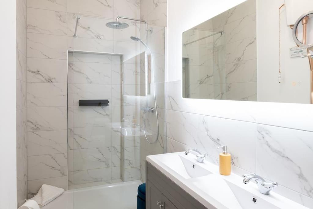 Stylish Beachfront Bolthole With Stunning Sea Views And Luxury Touches Herne Bay Esterno foto