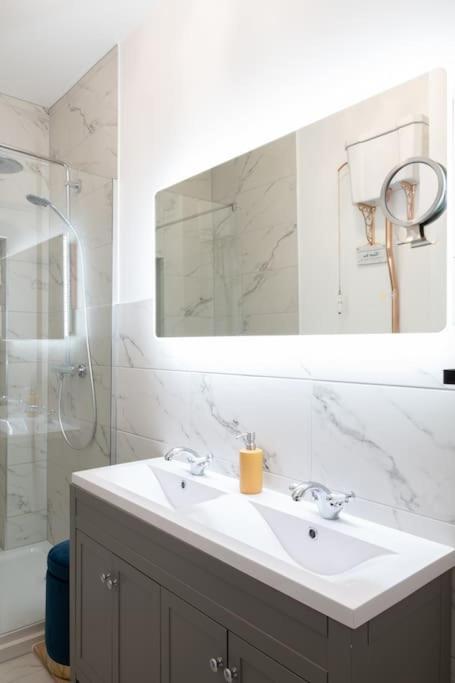 Stylish Beachfront Bolthole With Stunning Sea Views And Luxury Touches Herne Bay Esterno foto