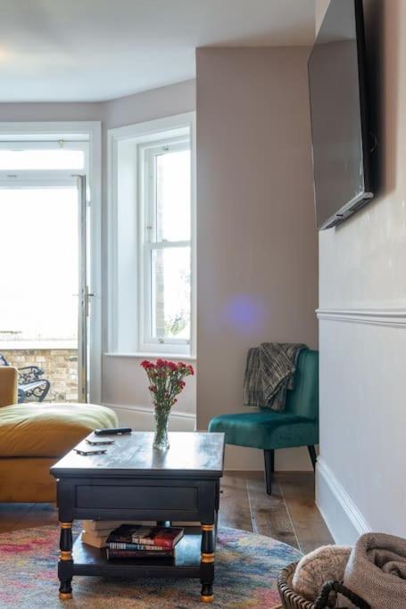 Stylish Beachfront Bolthole With Stunning Sea Views And Luxury Touches Herne Bay Esterno foto